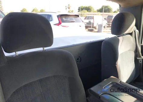 2002 Chevrolet Silverado 1500 Ls from USA, damaged, VIN 1GCEC14V72Z187776